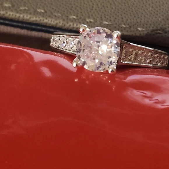 Elegant 925 Silver CZ Solitaire Ring - Picture 2 of 5